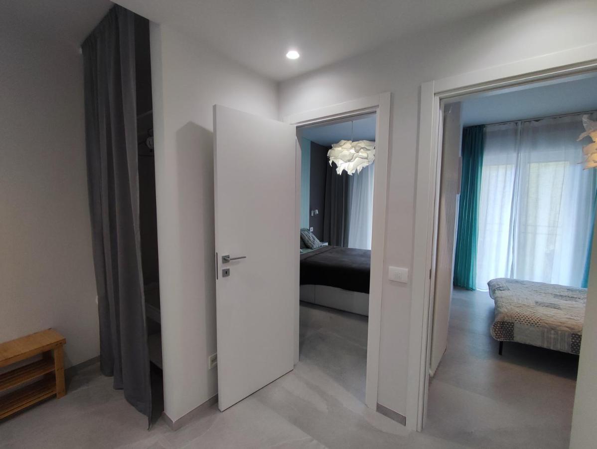 New Apartment In Historical Center Near Lake Riva del Garda Exterior foto