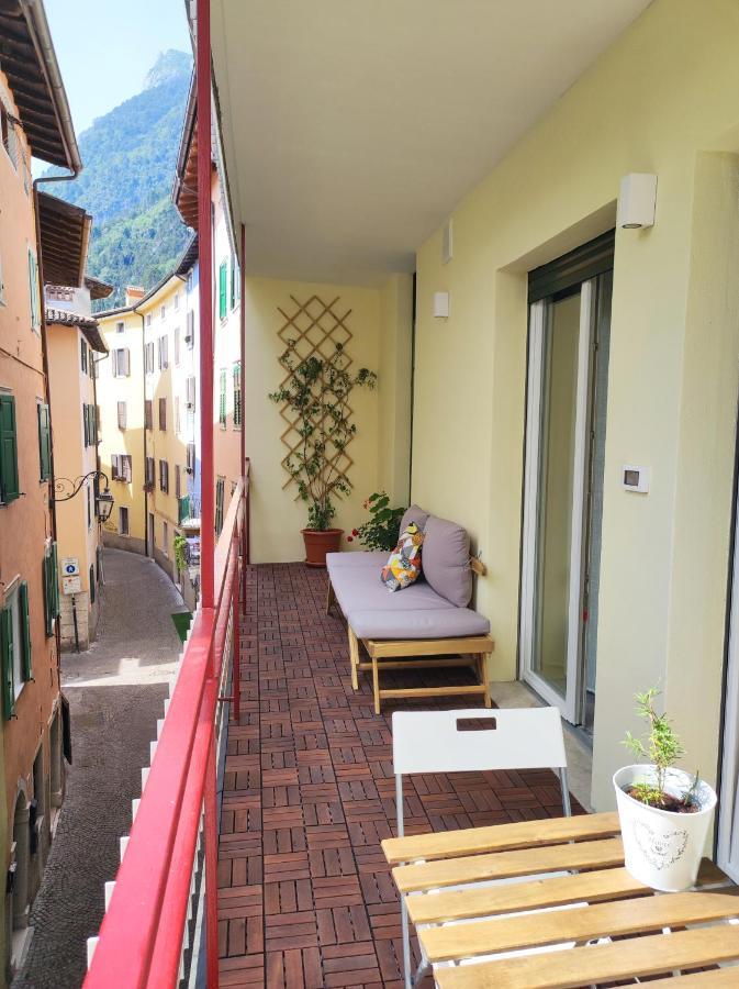 New Apartment In Historical Center Near Lake Riva del Garda Exterior foto