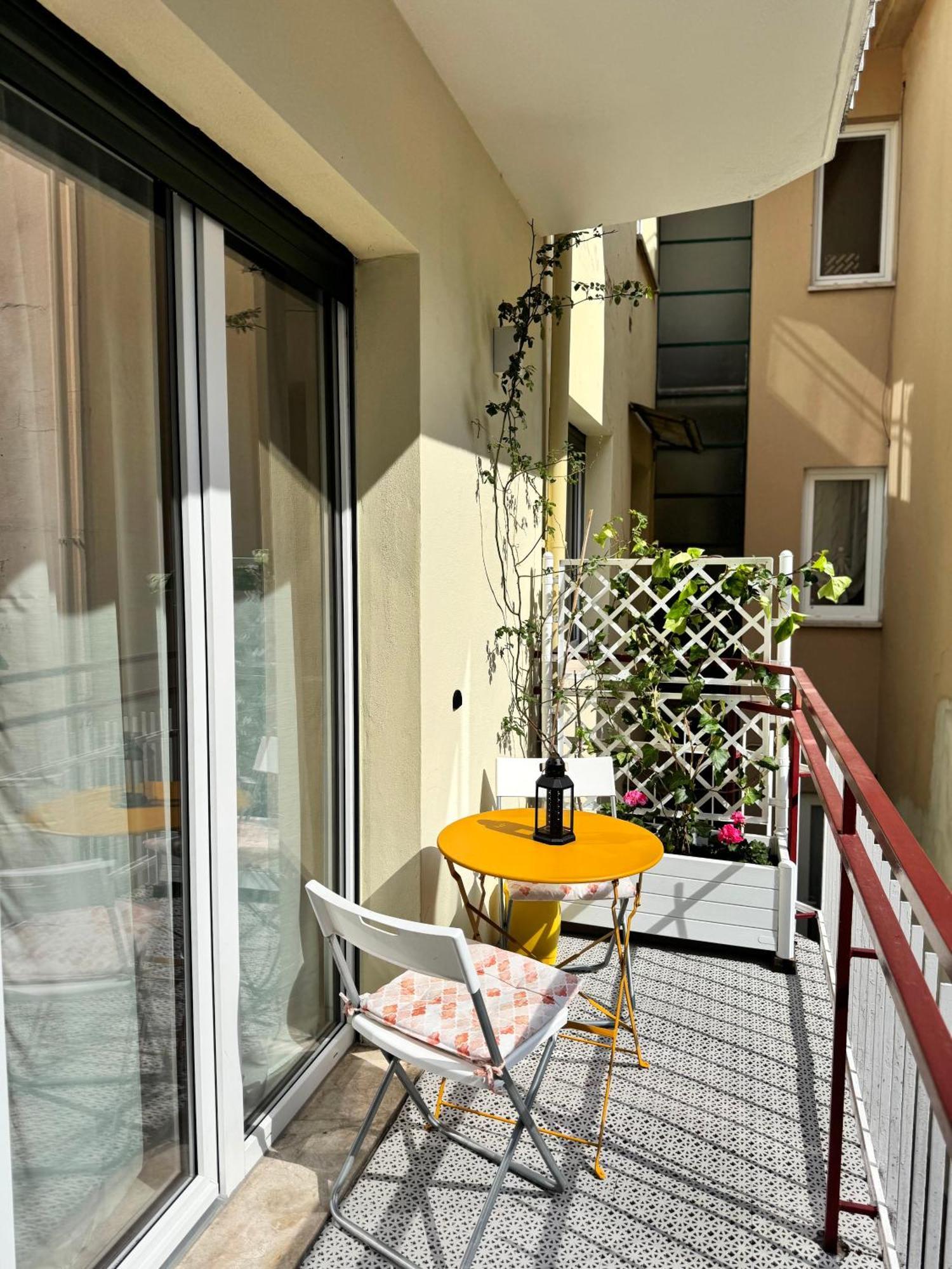 New Apartment In Historical Center Near Lake Riva del Garda Exterior foto